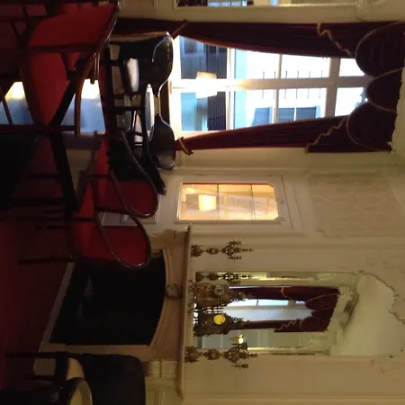Du Theatre Hotel 3*