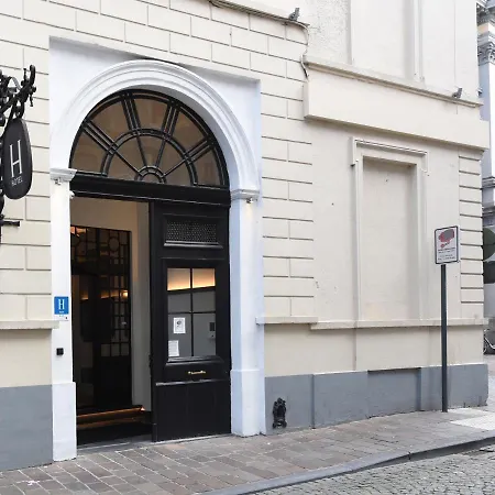 Du Theatre Отель 3*